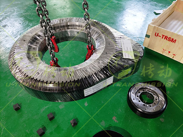 直齒驅(qū)動(dòng)