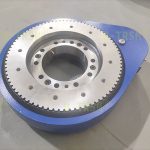 配備大減速比減速機(jī)的斜齒回轉(zhuǎn)驅(qū)動方案